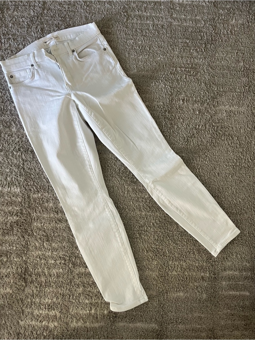 GAP True Skinny Women’s White Slim Fit Jeans